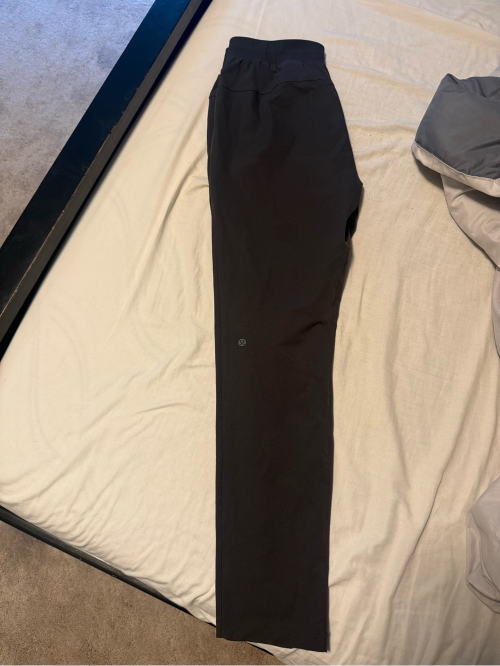Lululemon Men's Black Performance Pants Medium